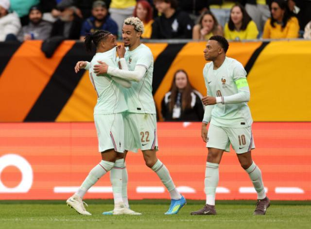 米乐-法国队的两副面孔：德尚的战术赌博能走多远？|杜埃|哥伦比亚|基利安·姆巴佩|巴黎圣日耳曼|法国足球队_新浪体育_新浪新闻